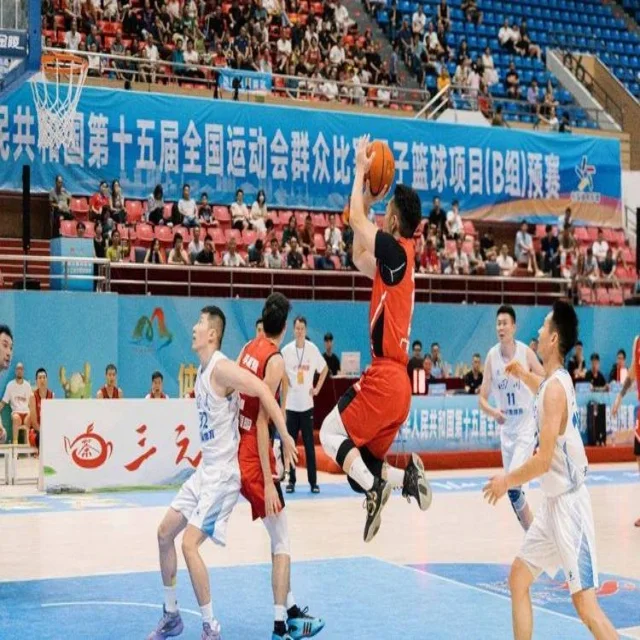 广东男篮换帅引发热议，新赛季能否再创佳绩